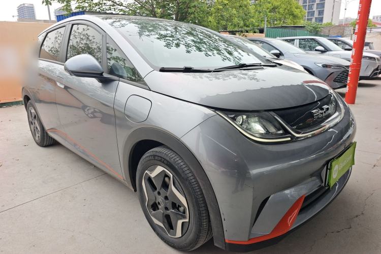 Used BYD Dolphin 2021 405 km Fashion Edition Front Right 45 Deg