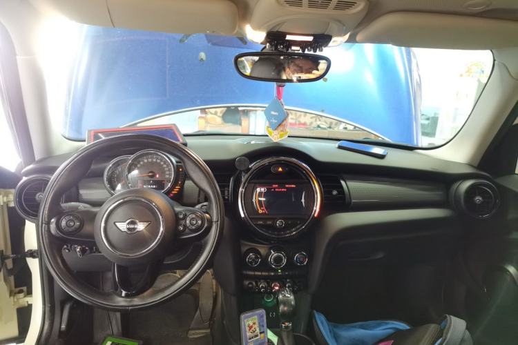 Used MINI MINI 2015 1.5T COOPER Fun Five-Door Edition