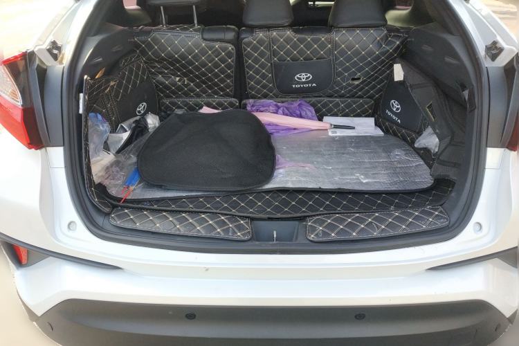 Used Toyota IZOA 2021 2.0L Enjoy Edition Trunk