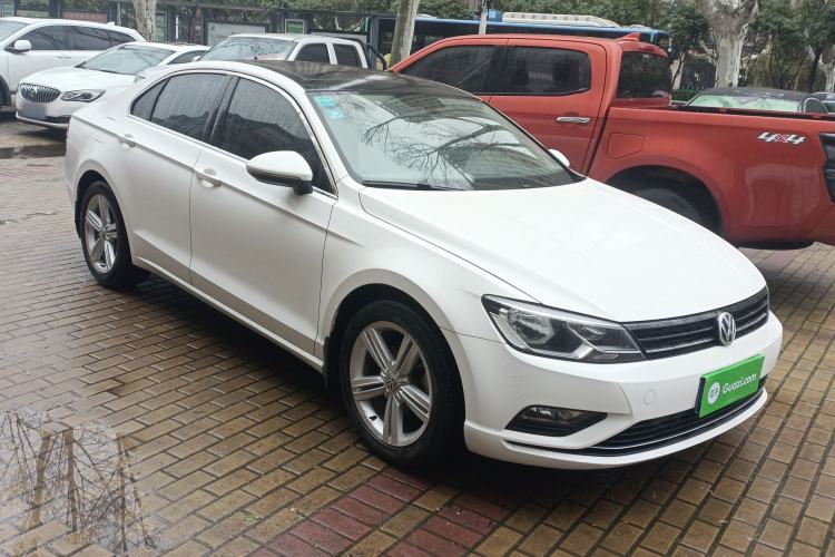 Used Volkswagen Lamando 2017 280TSI DSG Comfort Edition
