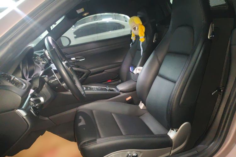 Used Porsche 718 2022 Boxster 2.0T Left Front Seat