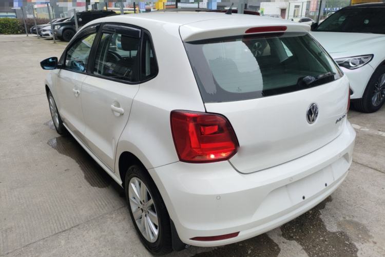 Used Volkswagen Polo 2014 1.6L Manual Comfort Edition
