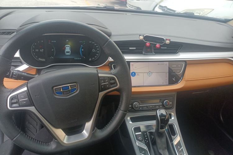 Used Geely Auto Vision S1 2018 1.4T CVT FENGXING Model Center Console