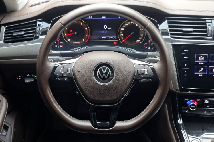 Used Volkswagen Phideon 2021 380TSI Luxury Edition Steering Wheel