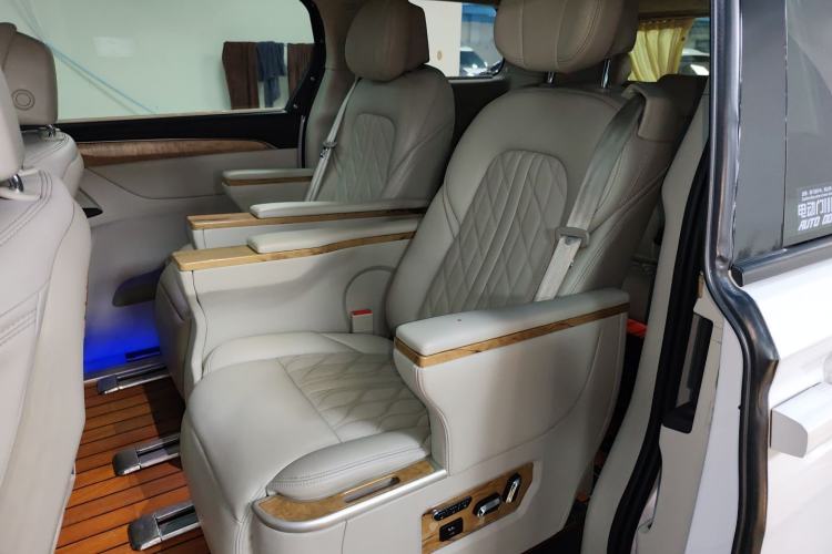 Used Buick GL8 2018 ES 28T Comfort Model China VI Standard