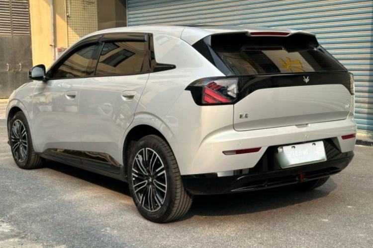 Used ARCFOX T1 2025 Model 425 PLUS
