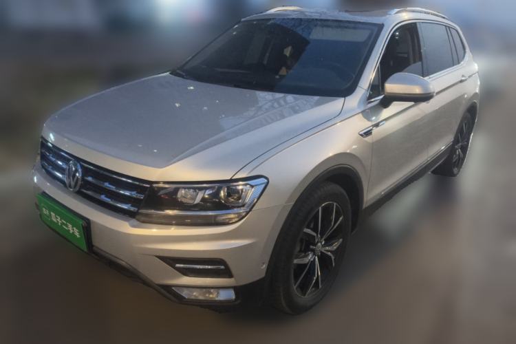 Used Volkswagen Tiguan L 2019 Revised 330TSI Automatic Two-Wheel Drive Smart & Luxury Edition China VI Standard