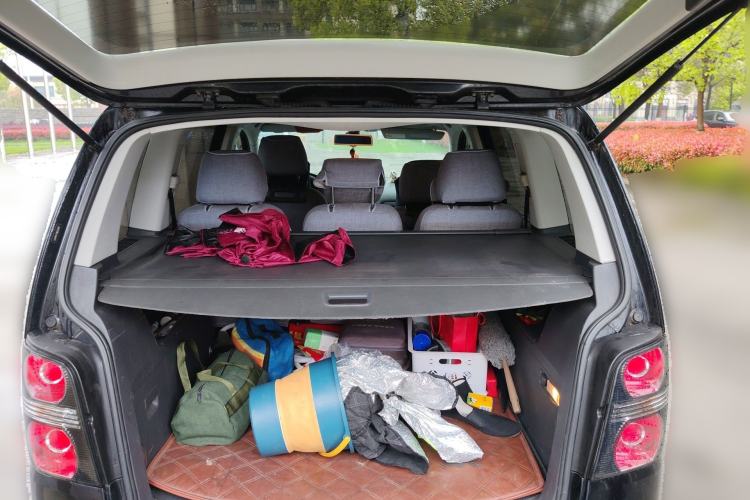 Used Volkswagen Touran 2013 1.4T Manual Comfort Edition 5-Seater Trunk