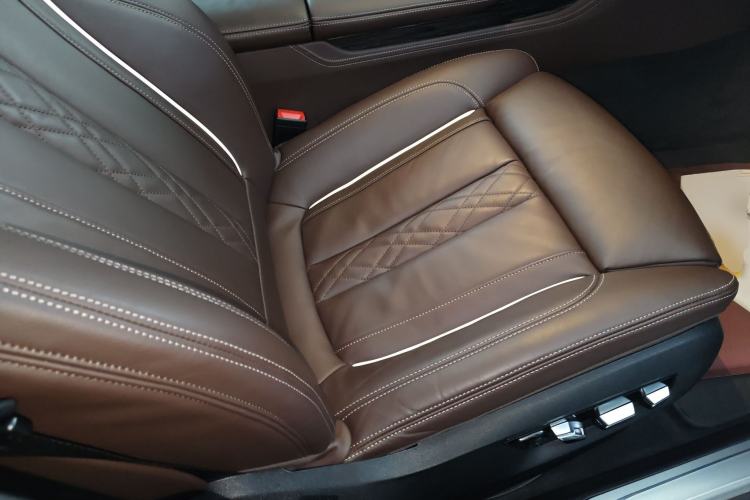 Used BMW 7 Series 2021 730Li M Sport Package Right Front Seat