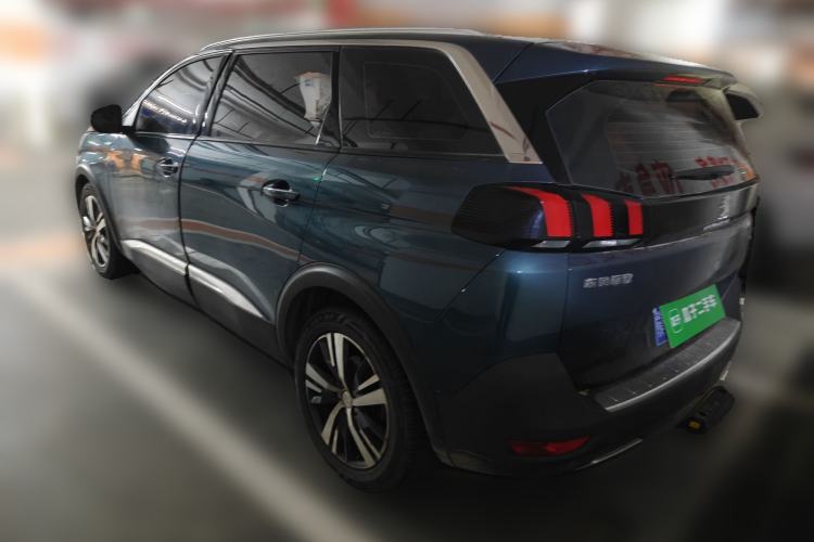 Used Peugeot 5008 2017 380THP 7-Seater Elite Edition
