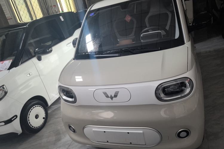 Used Wuling Hongguang MINIEV 2024 3rd Generation 215km Youth Edition Front