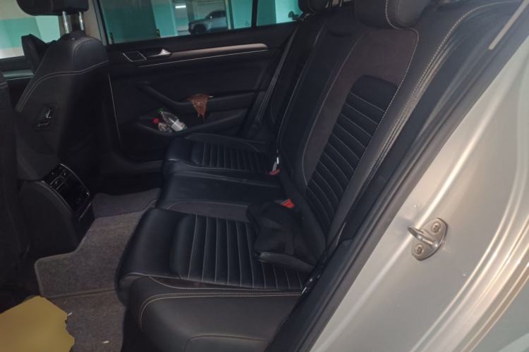 Used Volkswagen Magotan 2020 330TSI DSG Leading Model Left Rear Seat