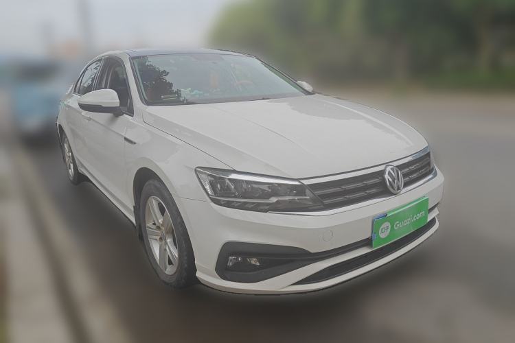 Used Volkswagen Lamando 2021 230TSI DSG Fashion Edition Front Right 45 Deg