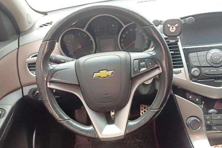 Used Chevrolet Cruze 2013 Hatchback 1.6L Automatic Luxury Model
