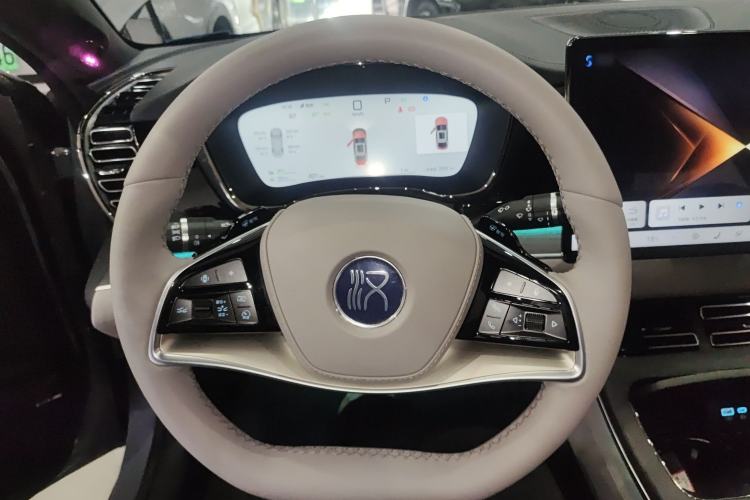 Used BYD Han 2025 DM-i Intelligent Driving Edition 125KM LiDAR Flagship Model