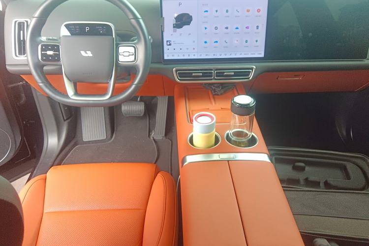 Used Li Auto L6 2024 Pro Model Center Console