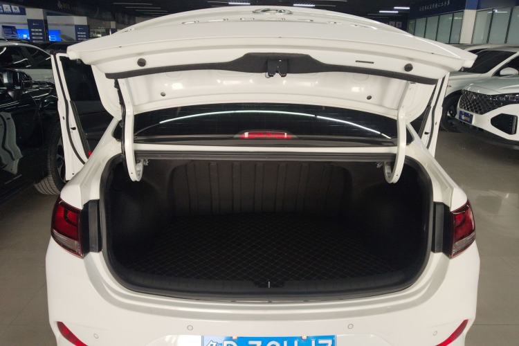 Used Hyundai Celesta 2020 1.6L Automatic GL Enjoyable Edition
