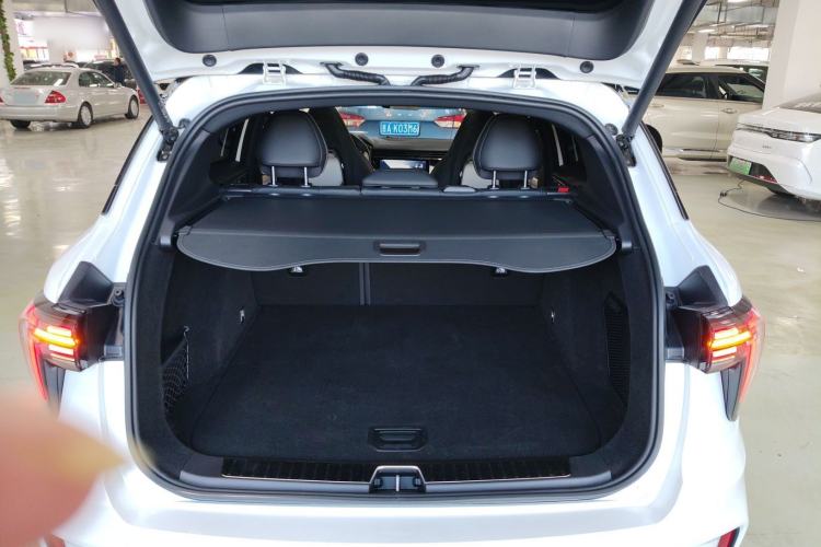 Used Lynk & Co 01 EM-P 2023 1.5TD EM-P Dawn Edition