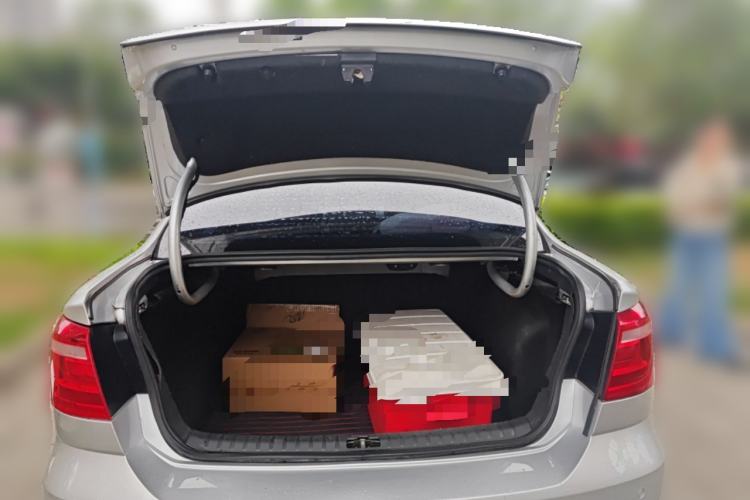 Used Volkswagen Bora 2015 Value Edition 1.6L Manual Fashionable Style
