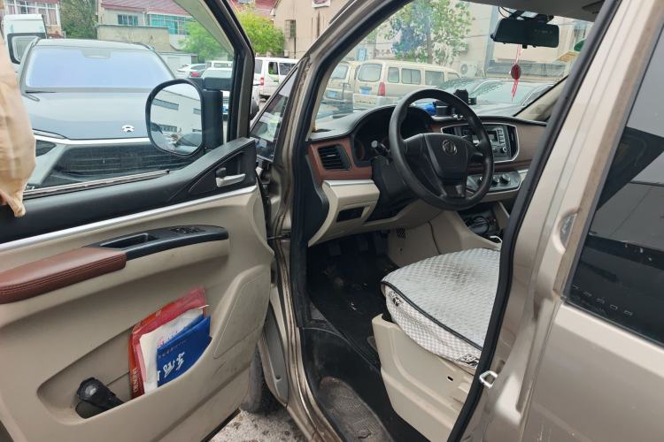 Used FORTHING Lingzhi 2019 Facelifted M5L 1.6L 7-Seater Base Model China VI Standard Driver Seat