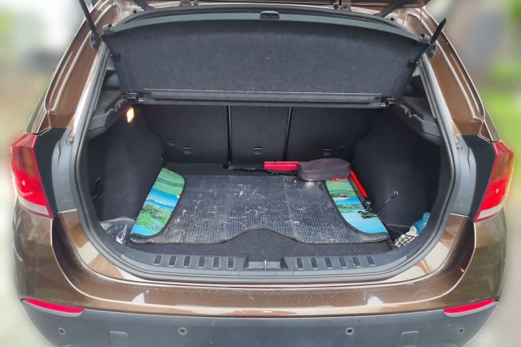 Used BMW X1 2012 sDrive18i Fashion Model Trunk