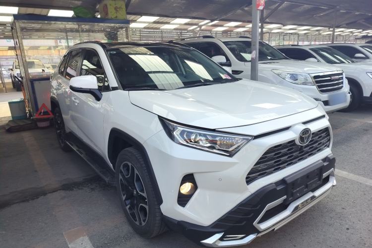 Used Toyota RAV4 2020 2.0L CVT Two-Wheel Drive Prestige Edition