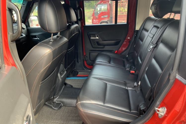 Used BAIC Off-Road BJ40 2016 2.0T Manual Four-Wheel Drive Prestige Edition
