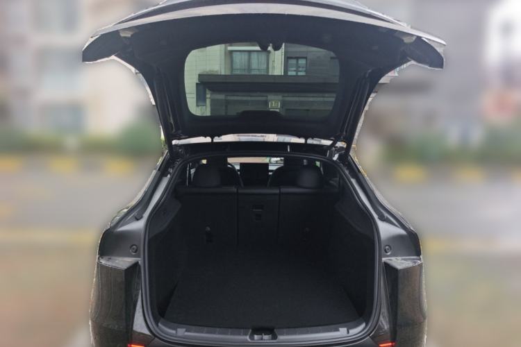 Used Tesla Model Y 2026 Rear-Drive Model
