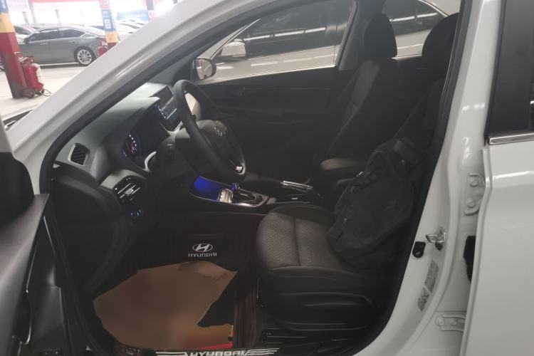 Used Hyundai Celesta 2020 1.6L Automatic GL Enjoyable Edition Left Front Seat