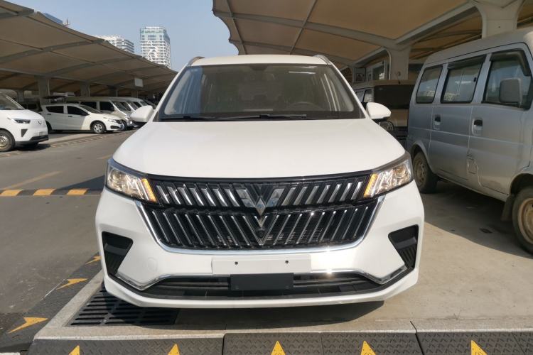 Used Wuling Jiachen 2022 1.5L Manual Comfort Edition
