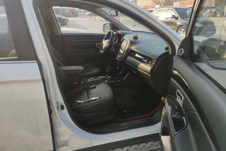 Used Mitsubishi Outlander 2016 2.4L 4x4 Elite Edition 5 Seats