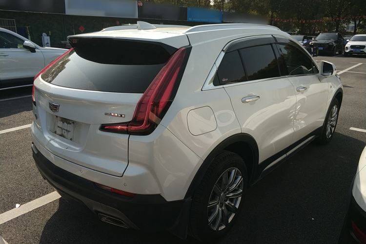 Used Cadillac XT4 2018 28T Two-Wheel Drive Leading Version
