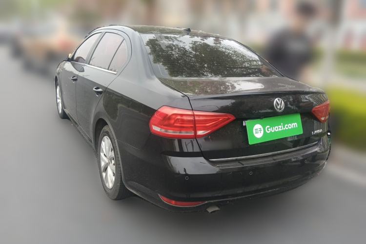 Used Volkswagen Lavida 2017 1.6L Automatic Comfort Edition
