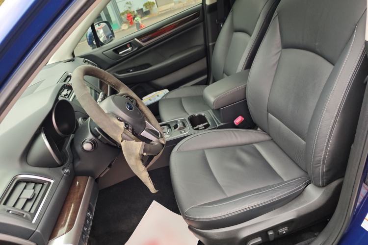 Used Subaru Outback 2017 2.5i Luxury Navigation Edition with EyeSight
