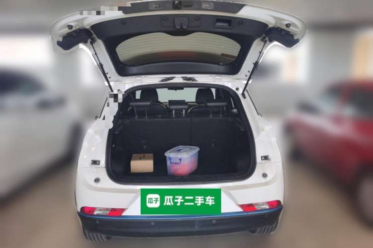 Used Dongfeng Fengon E3 2019 EV Zhiyue Model Trunk