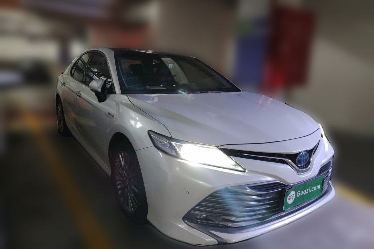 Used Toyota Camry 2019 Dual-Engine 2.5 HG Luxury Edition China VI Standard Front Right 45 Deg