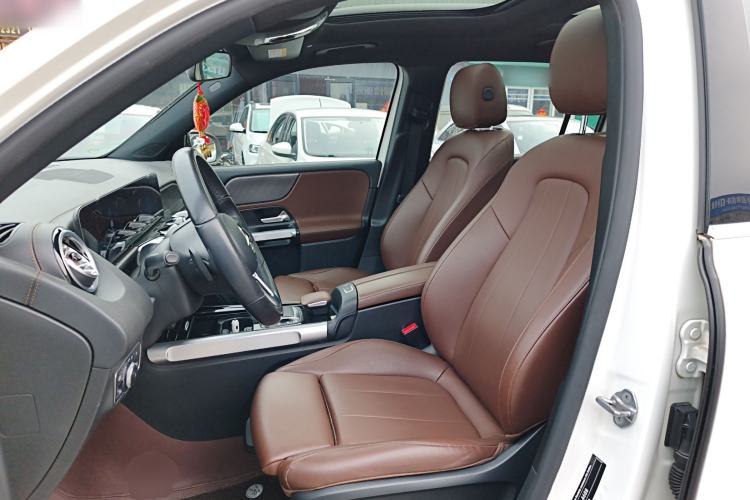 Used Mercedes-Benz GLB 2022 Updated GLB 200 Fashion Edition Left Front Seat