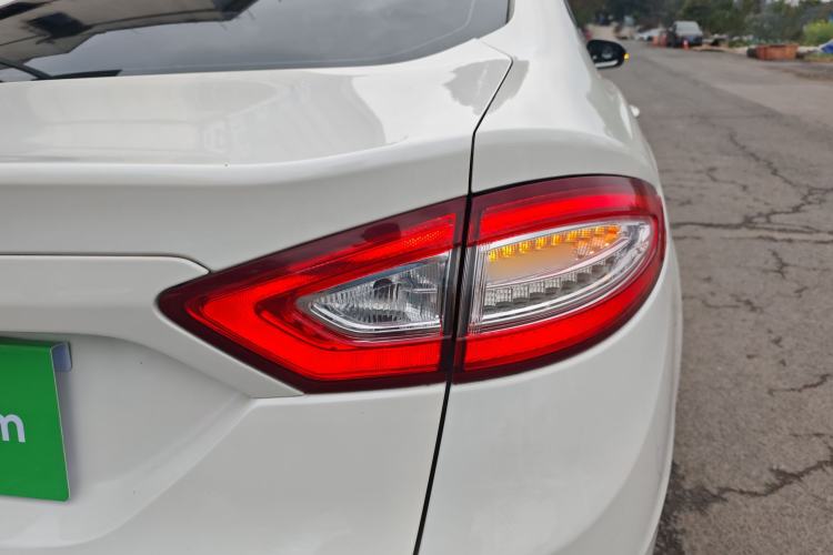 Used Ford Mondeo 2013 2.0L GTDi 200 Fashion Edition