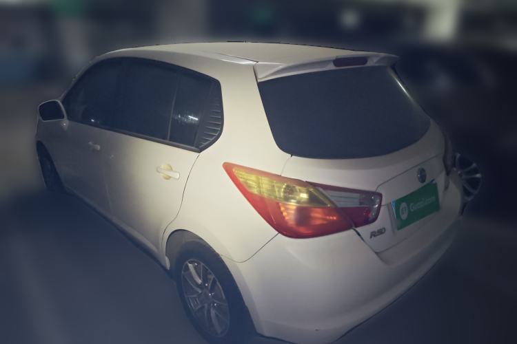 Used Venucia R50 2013 1.6L Manual Fashion Edition