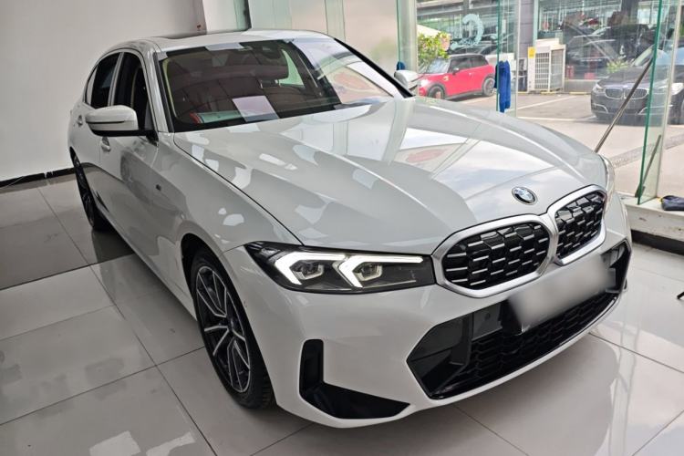 Used BMW 3 Series 2023 325Li M Sport Package Front Right 45 Deg