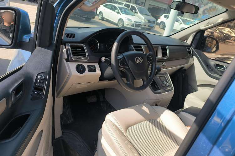 Used SAIC MAXUS G10 2018 PLUS 2.0T Automatic Smart Edition
