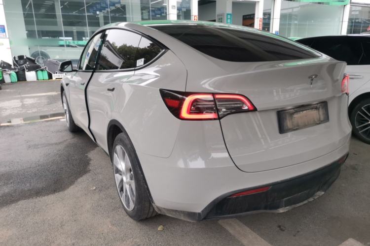 Used Tesla Model Y 2022 Rear-Wheel-Drive Version
