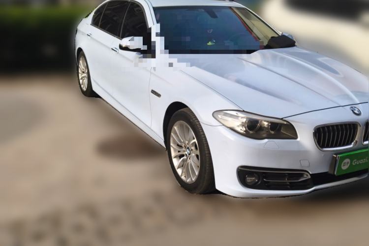 Used BMW 5 Series 2014 525Li Luxury Design Package Front Right 45 Deg