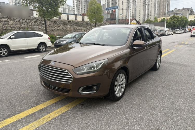 Used Ford Escort 2015 1.5L Automatic Fashion Model Front Left 45 Deg