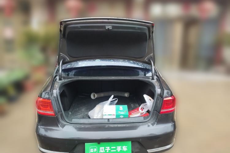 Used Volkswagen Magotan 2012 Revised 1.8TSI Luxury Version Trunk