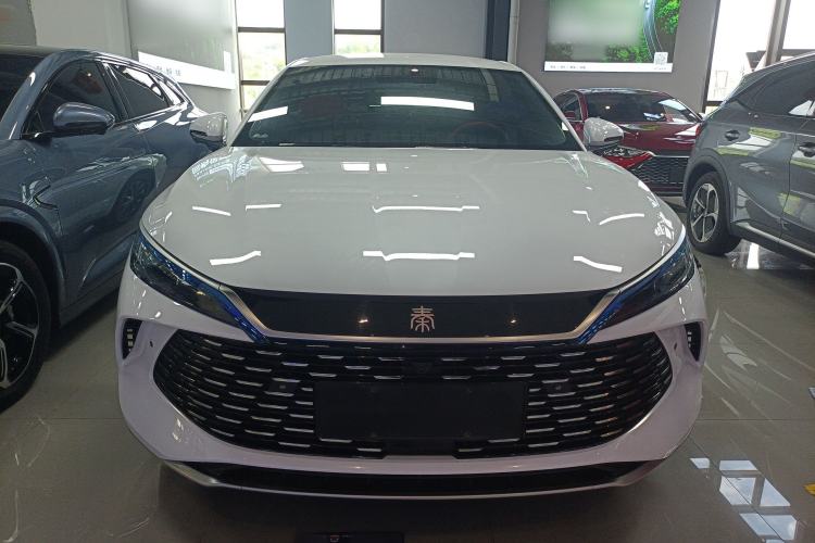 Used BYD Qin L 2025 DM-i Smart Drive 80KM Leading Model Front