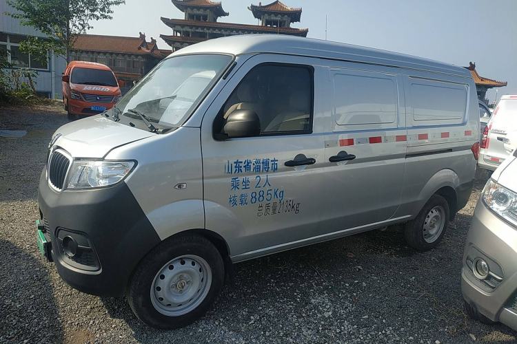 Used Jinbei Hiace X30 2023 1.5L Super-Enjoyment Van 2/5 Seats Non-Air-Conditioned Version SWC15M

