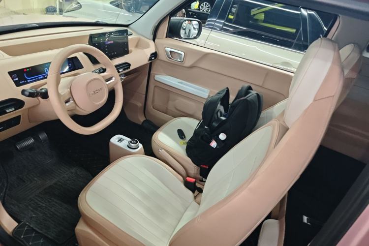 Used Geely Galaxy Panda 2023 Panda Mini 200km Endurance Bear Left Front Seat