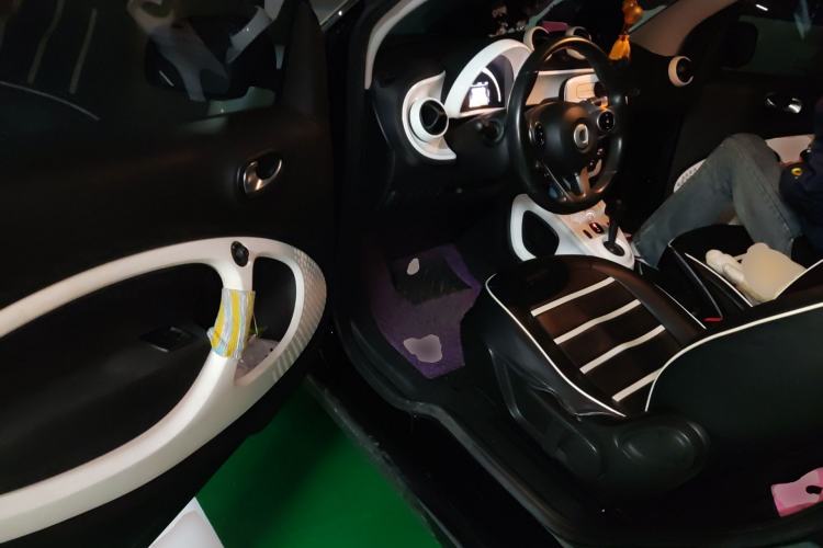 Used smart fortwo 2015 1.0L 52 kW Hardtop Passion Edition
