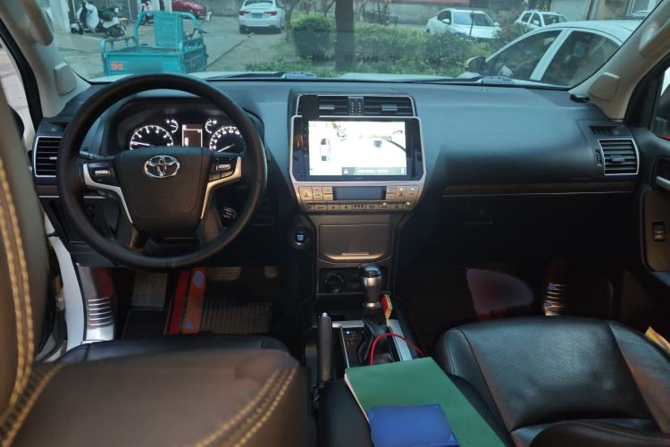 Used Toyota Prado 2018 3.5L Automatic TX-L with Rear-Mounted Spare Tire Interior 2